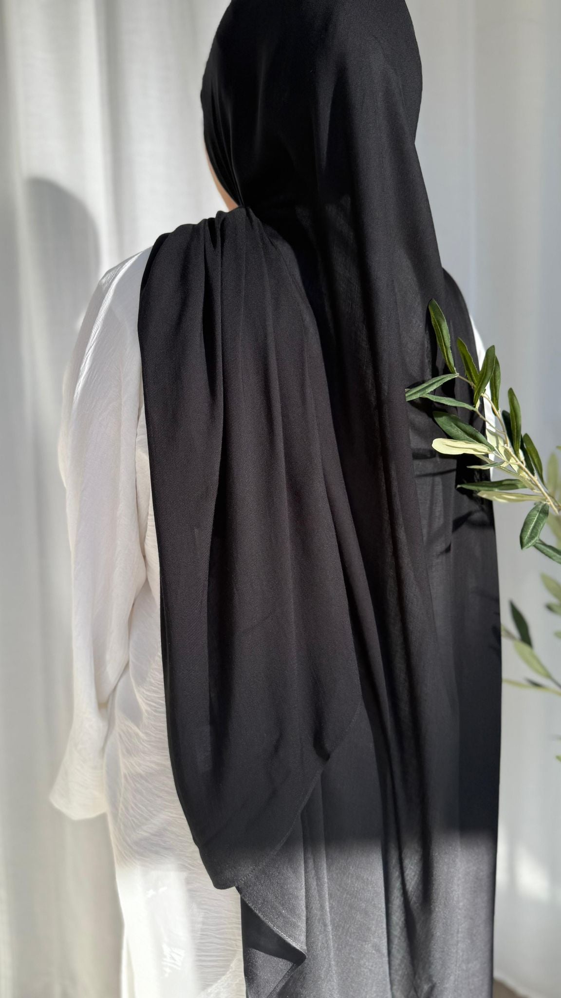 Modal Noir Set