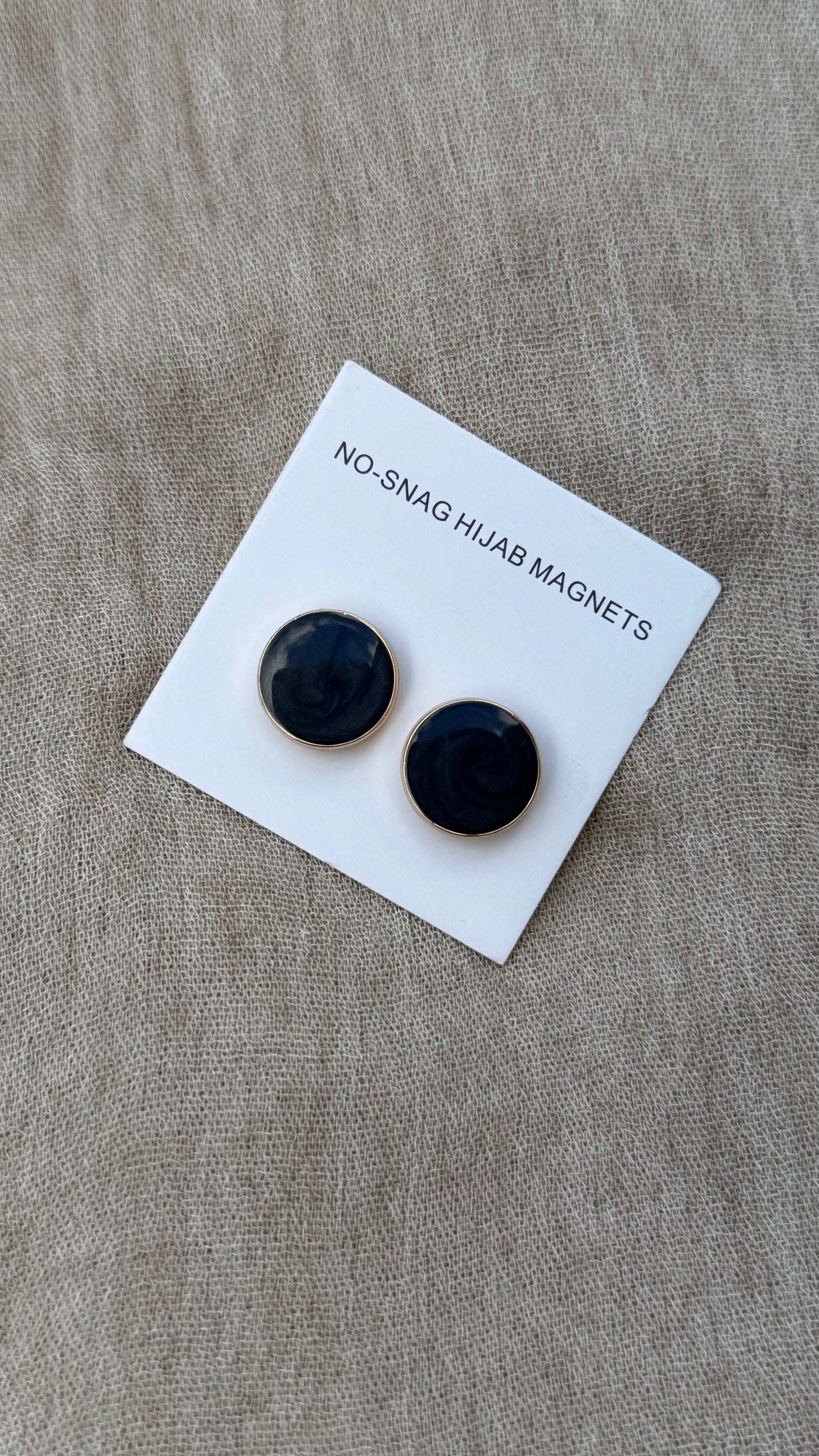 Magnetic pin - Black